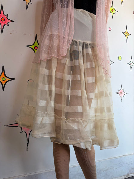 Vintage Off-White Fluffy Lace Petticoat Layering Underskirt Lolita Soft Grunge S