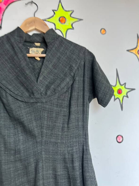 Vintage 1940s-50s Plaid Tartan Fitted Schoolgirl Dress with Sailor Collar - XS