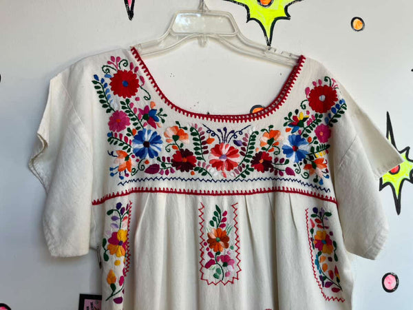 Vintage Mexican Off White Boho Hand Embroidered MuuMuu Dress Festival Wear S/M