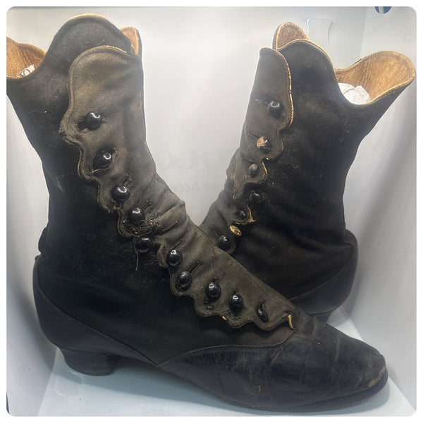Antique Edwardian Black Leather Button Boots – Early 1900s Victorian | 5–5.5