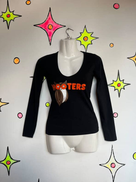 Vintage Black Hooters Long Sleeve Tee ' Waitress Cosplay Uniform Graphic Shirt XS