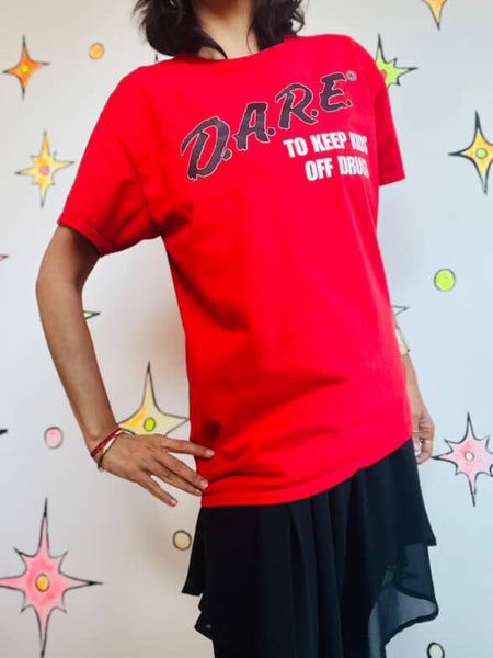 90s Y2K | DARE to Resist Drugs and Violence Tee T Shirt Red - Size Medium