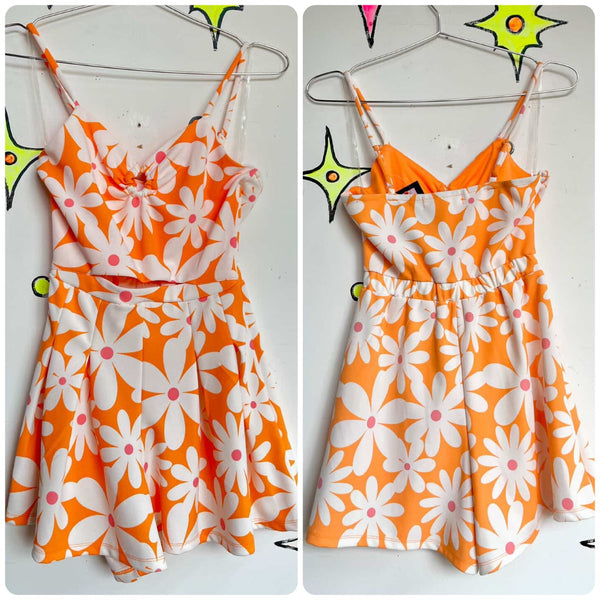 Retro 90s Does 60s/70s MOD GoGo Psychedelic Flower Power Mini Dress / Romper XS