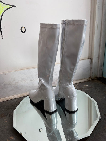 White Patent Leather Knee-High Go-Go Boots Retro 60s Mod Style 6