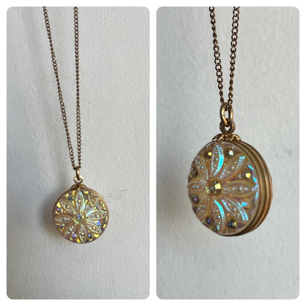 Vintage Rare Castlecraft Gold Iridescent Glass Necklace 10k Costume Jewelry