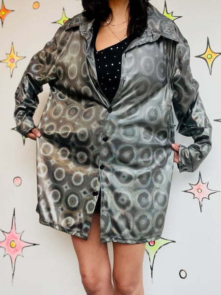Vintage 90s does 70s | Men’s Silver Hologram Disco Big Collar Rave Shirt | M