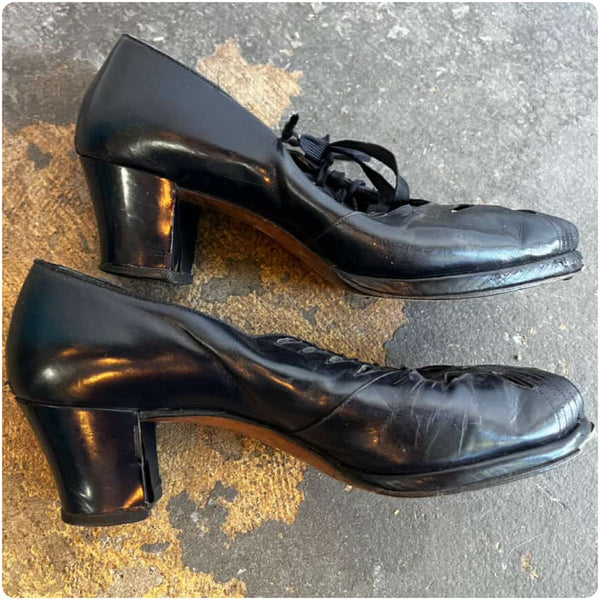 1930s Lace-Up Black Leather Peep Toe Pumps - Low Heel Cutout Design - Size 8