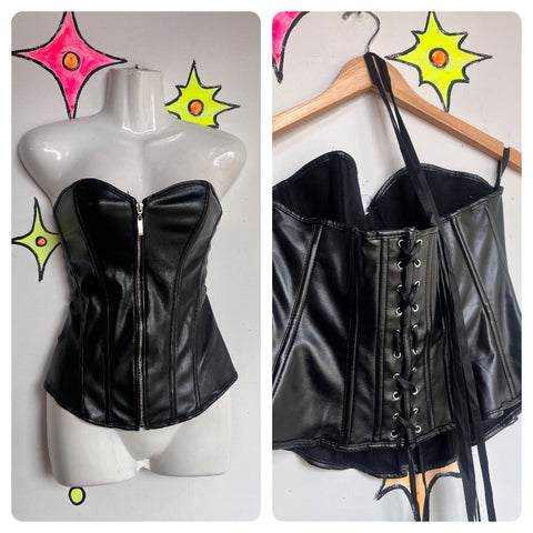 Vintage Y2K 2000s | Black Faux Leather Lace Up Corset Bustier Top | Size Large