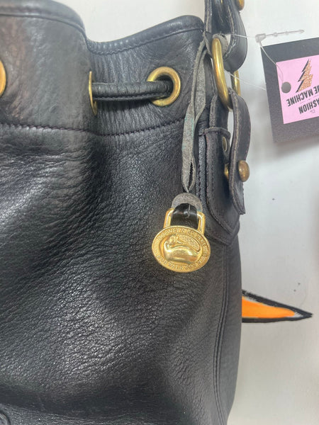 Dooney & Bourke Leather Bucket Bag 90s Minimalist Quiet Luxury Crossbody Purse