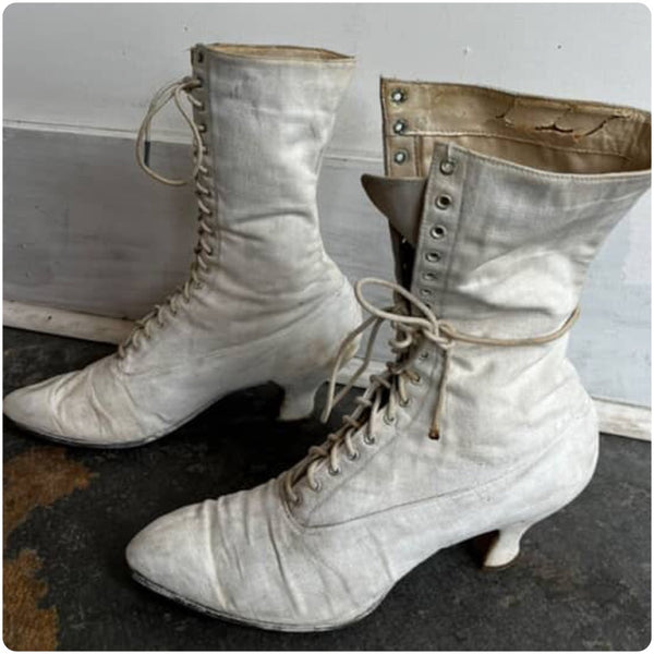 Antique Canvas Victorian Boots | White Pointy Lace Up Wedding Boots | 8 - 8.5