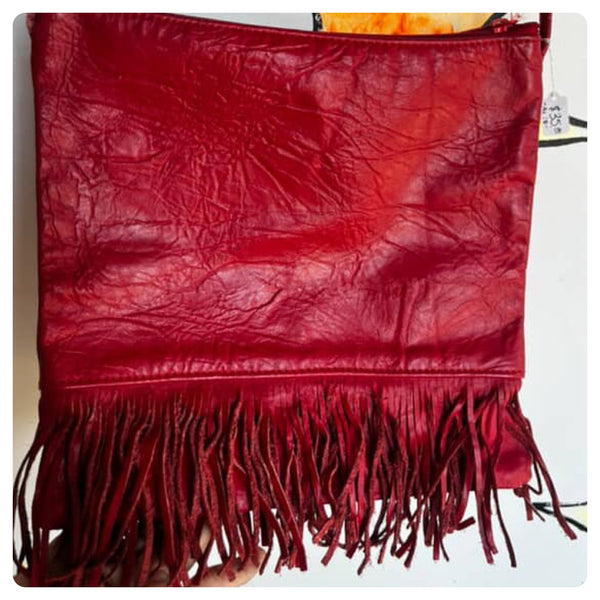 Vintage Red Leather Fringe Crossbody Bag – Western Rock ‘n’ Roll Glam – 80s/90s