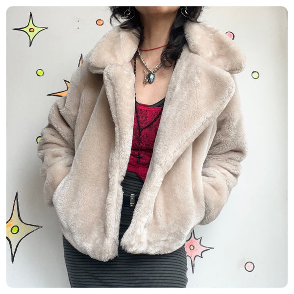 Vintage 90s Y2K | Faux Fur Vegan Plush Glam Pinup Boho Teddybear Coat