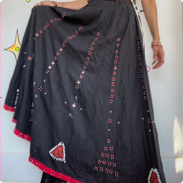 Vintage 70s | Black Western Witchy Grunge Whimsy Goth Prairie Maxi Skirt | OS