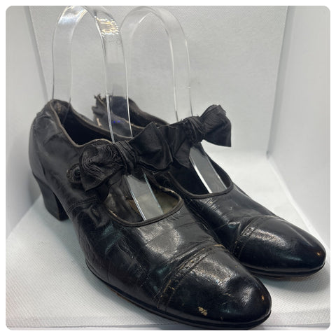 Antique 1910s 20s Black Leather Mary Jane Pumps w Silk Bows - Edwardian – Size 5