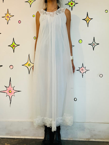 Vintage 60s ' Double Layer Fluffy Chiffon & Lace Sheer White Babydoll Nightgown