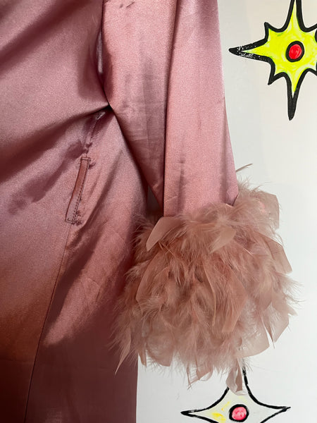 Vintage Pink Satin Feather Trim Boudoir Robe – Old Hollywood Glam Lingerie – M