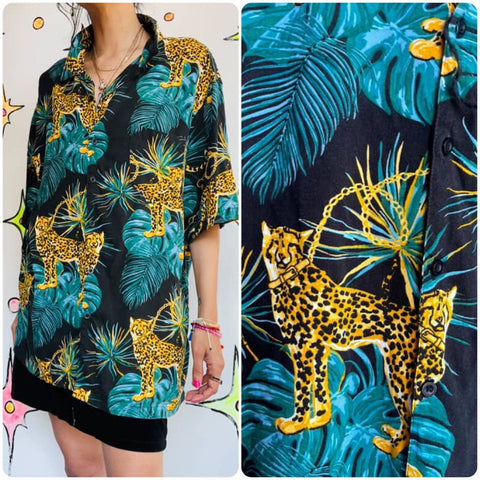 Vintage 90s Party Shirt |Leopard Print Hawaiian Short Sleeve Shirt | Black | Size L