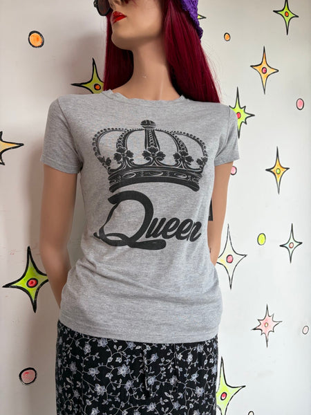 Y2K Gray Tattoo "Queen" Graphic Emo Glam Baby Tee Indie Sleaze Streetwear | S/M