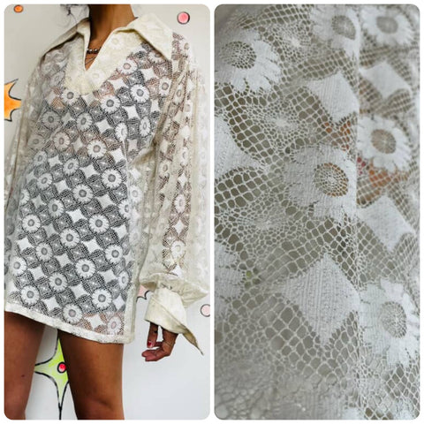 Vintage 70s White Sheer Lace Romantic Grunge Boho Dagger Collar Blouse | M
