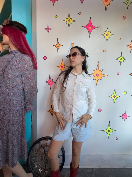 Y2K White Western Pearl Snap Shirt | Rhinestone Cowboy Boho Cowgirl Top Small