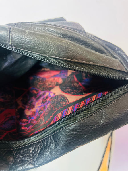 Vintage 90s Black Leather Fanny Pack Adjustable Belt Bag Travel Hands-Free Purse