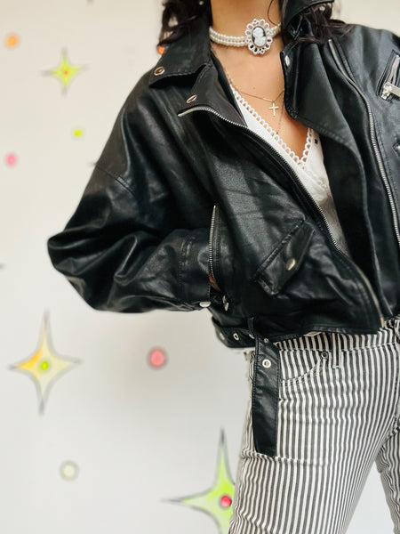Y2K Black Vegan Moto Leather Jacket – Cropped Goth Grunge Indie Sleaze Glam - S