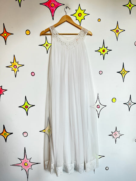 Vintage 60s ' Double Layer Fluffy Chiffon & Lace Sheer White Babydoll Nightgown