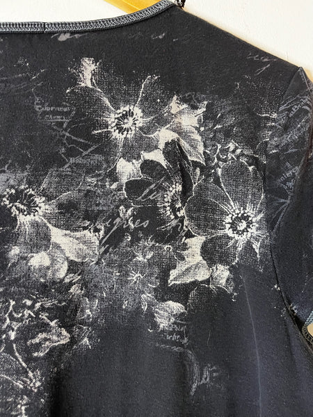 Y2K Grunge Paris Tattoo Print Tee Fairy Grunge Goth Romantic Vintage T-Shirt XL