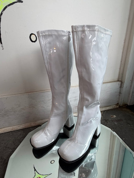 White Patent Leather Knee-High Go-Go Boots Retro 60s Mod Style 6