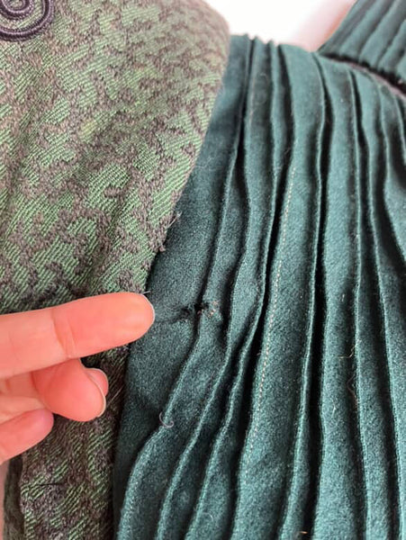 Antique 1890s Green Wool Bodice – Handmade Victorian Era Top – XS
