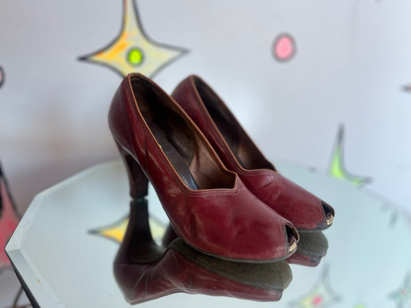 40s Scarlet Cherry Red Sweetheart Heels Vintage Pinup Peep Toe Leather Pumps 7.5