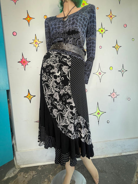 90s Black and White Polka Dot Scarf Print Ruffled Midi Skirt Whimsigoth Goth L