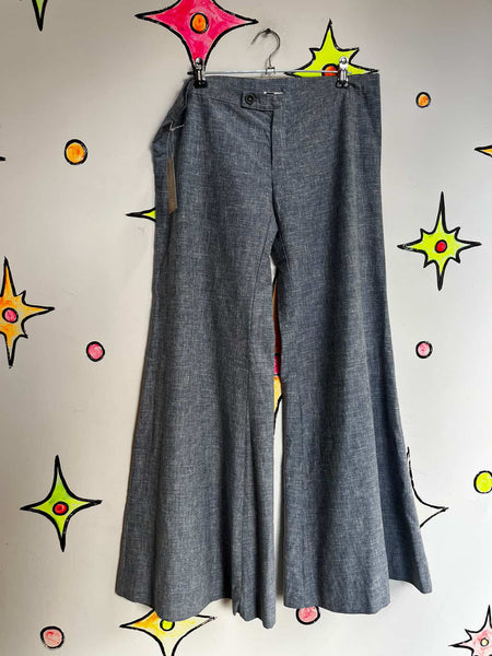 Vintage 60s 70s | Low Rise Lightweight Groovy Bellbottoms | Happy Legs | 5/6