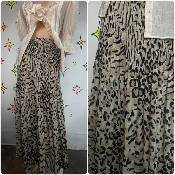 Boho Flowy 90s Vintage Leopard Print Maxi Skirt Whimsy Grunge - Small
