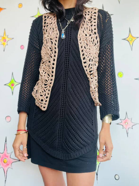 Vintage 90s Tan Pink Crochet Boho Fairy Grunge Vest - Festival Layer - Size M/L