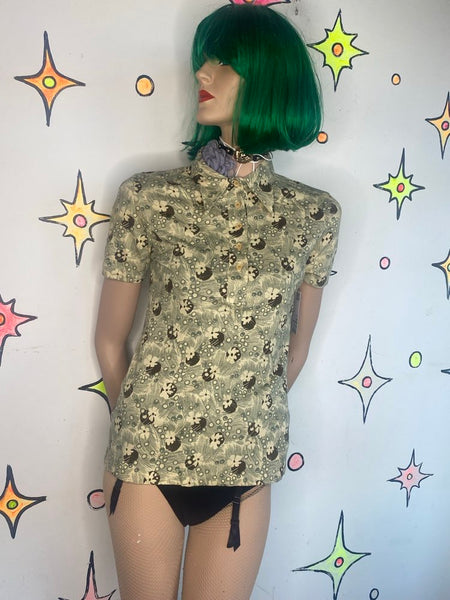 Vintage 70s Retro Groovy Fitted Button-Down Shirt Green Dagger Collar Top - M
