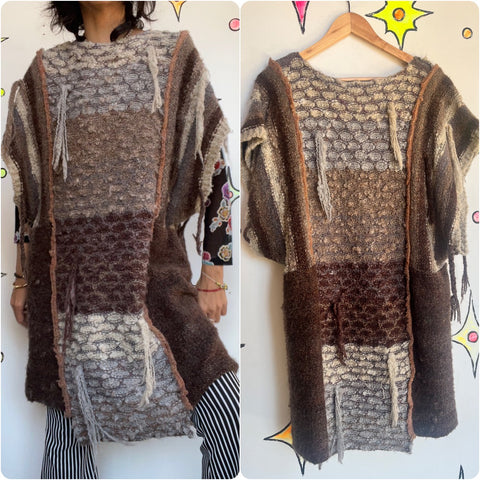 Vintage 70s | Knit Art Wear Poncho Cape Shawl Boho Grunge Fringe Cottage Core M