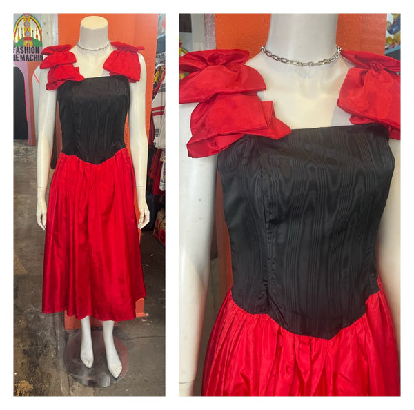 Vintage 80s | Red and Black Poofy Prom Party Dress | Small
