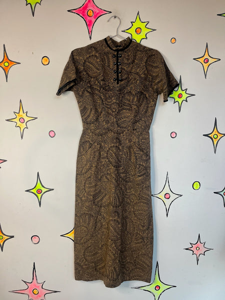 Vintage 1950s Paisley Wiggle Dress - Beaded Floral Print - Pin-Up Bombshell - M