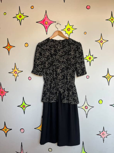 Vintage 80s does 40s | Peplum Dress Goth Kawaii Lolita Boho Secretary Dress M/L