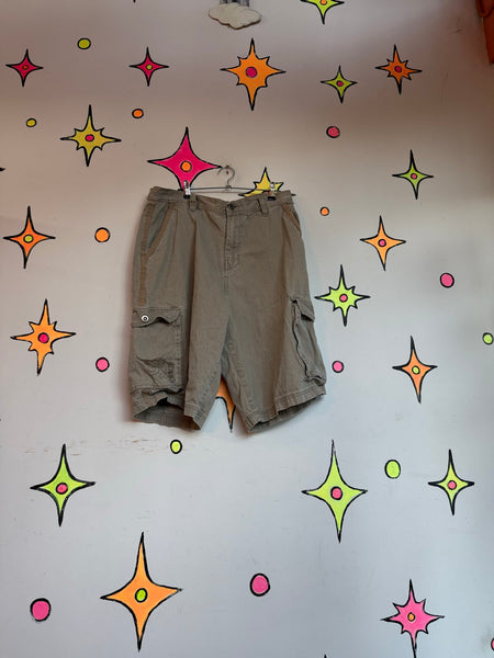 Y2K Khaki Cargo Shorts | Utility Gorpcore Academia Skater Grunge Workwear M 34