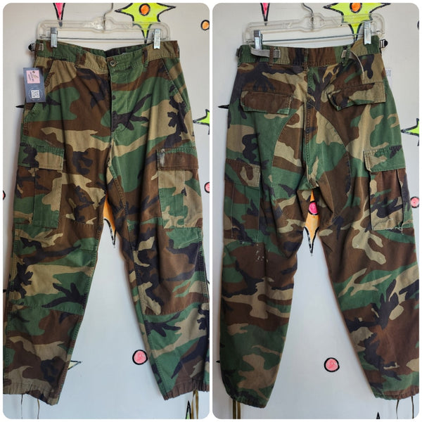 Vintage 90s Y2K | Camo Camouflage Army Military Cargo Pants | 32 x 29 M L