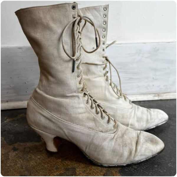 Antique Canvas Victorian Boots | White Pointy Lace Up Wedding Boots | 8 - 8.5