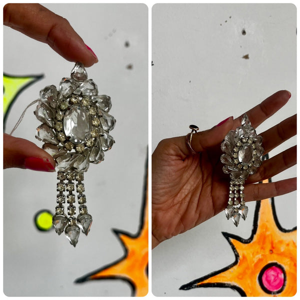 Vintage 1930s | Large Clear Rhinestone Art Deco Rococo Revival Charm Pin Brooch