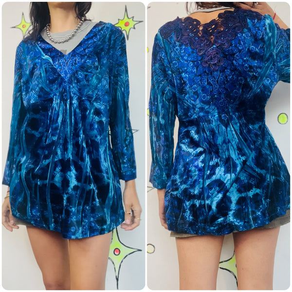 Vintage Y2K Blue Velvet Tattoo Print Top – Boho Grunge Fairy w Lace Back – XL