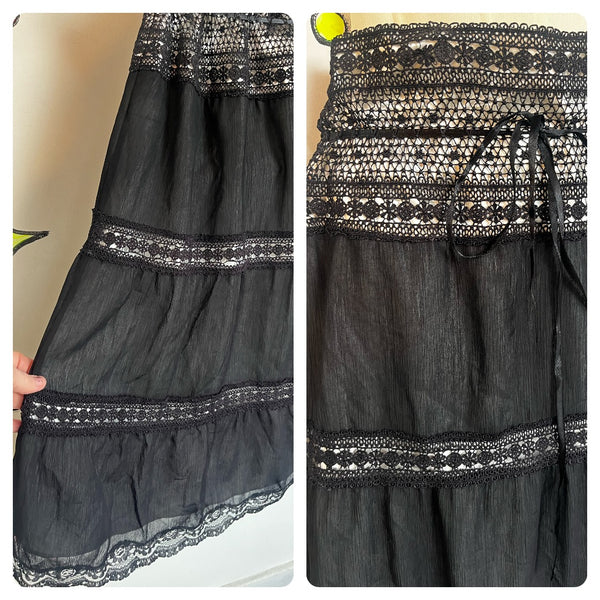 Vintage 90s Y2K | Black Fairy Grunge Whimsy Goth Tiered Ruffle Midi Skirt | L