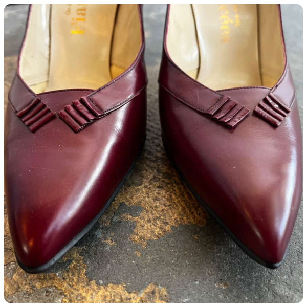 Vintage 1960s Oxblood Burgundy Leather Pumps – Pointed Toe High Heels – Size 7.5
