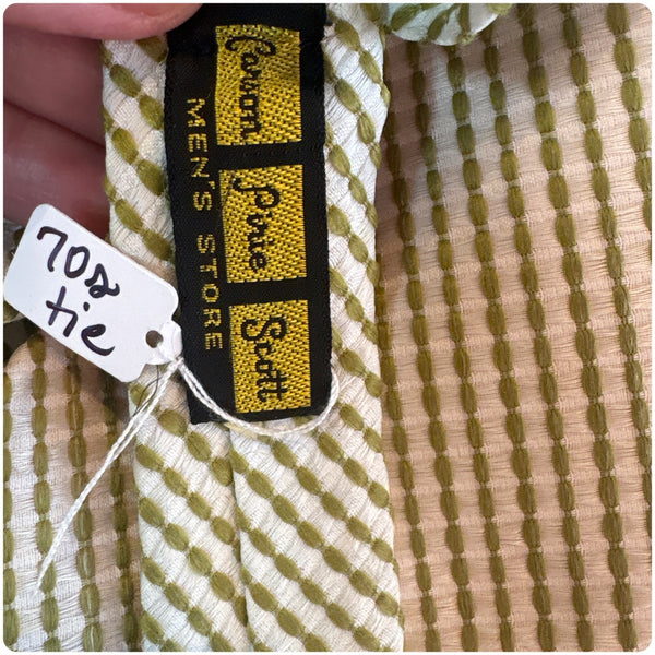 Vintage 1970s Carson Pirie Scott Silk Neck Tie - 4" Wide, 56" Long Men's Formal