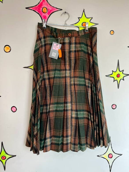 1950s Plaid Pleated Twirl Skirt – Fit & Flare Pin-Up Grunge Schoolgirl Style – M