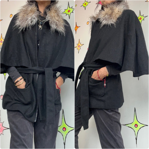 Vintage | Donna Solyers Gray Belted Wool Cape Coat with Faux Fur Trim | Small